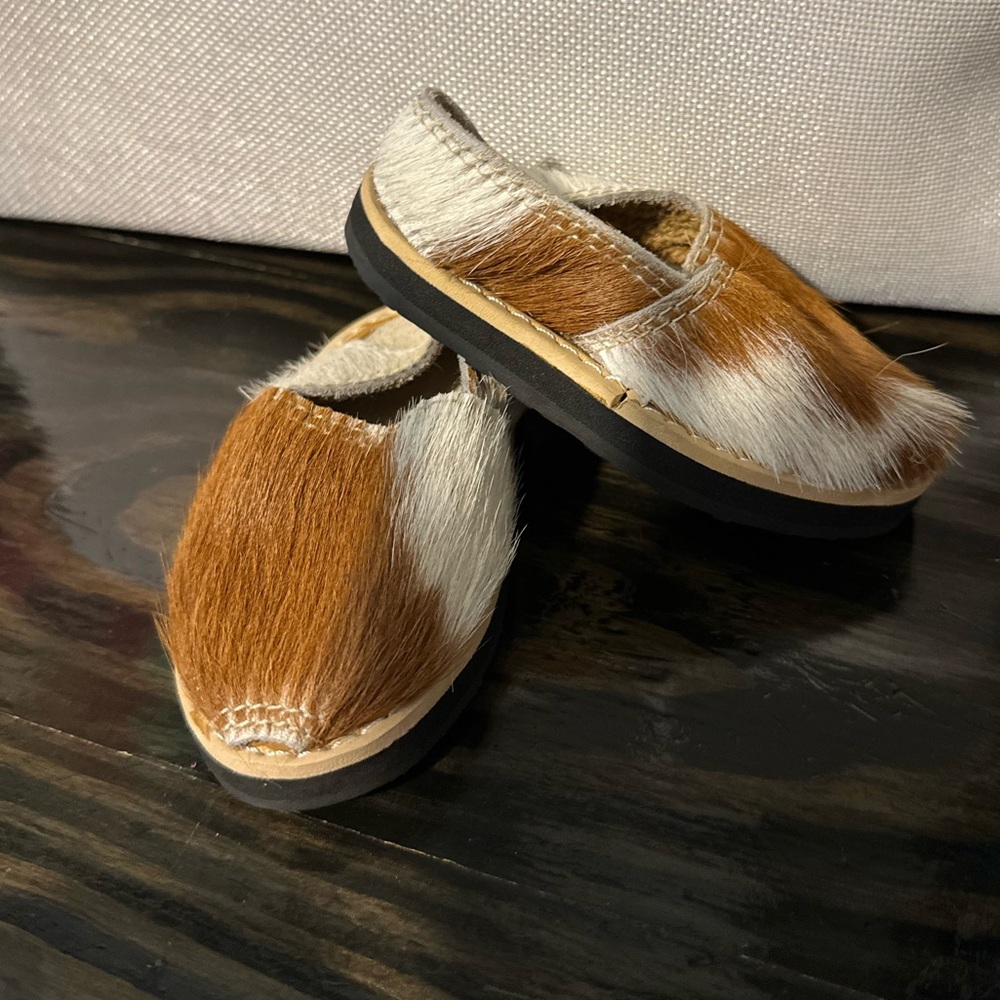 Cow Hide (real) Huaraches Brown & White pep toe shoes EU Size 18 (3/6m)